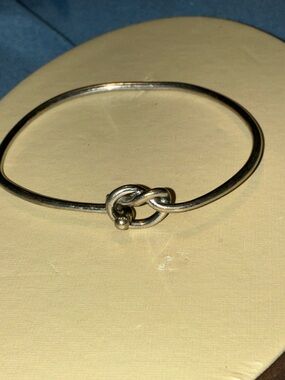 Silver Knot Bangle Bracelet - Elegant Women Jewelry .925
